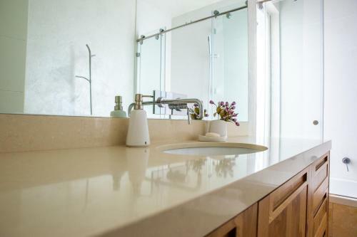 Apartamento Amazing 3br Spacious With Balcony 8th Floor
