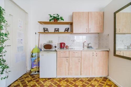 Apartamento Classic Tel Aviv Studio -- 1 Min Beach!