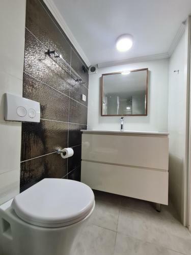Lisetta - By Beach Apartments Tlv