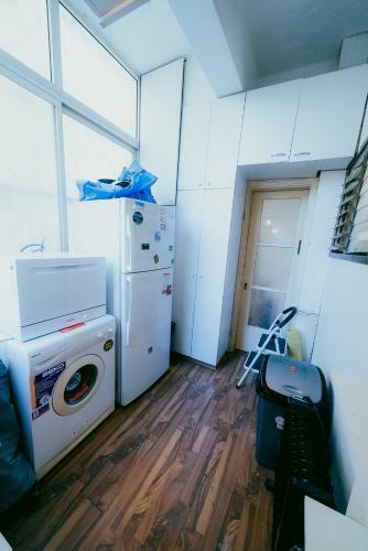 Two Bedroom Apartment In Frishman