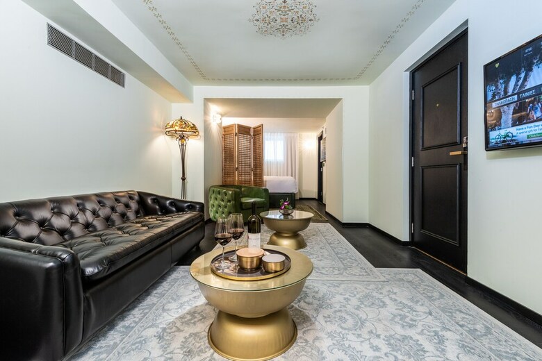 Hotel Bachar House