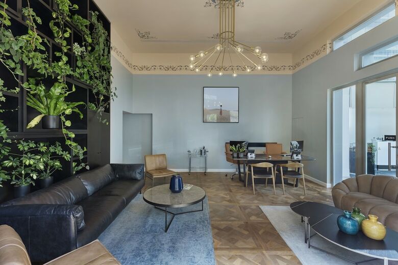 Hotel Bachar House
