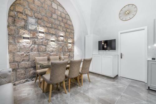 Magical Apartments, In Front To Mamilla Mall