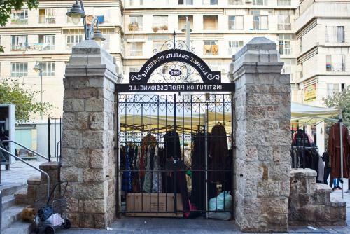 Luxury Quiet Apartment In Central Jerusalem