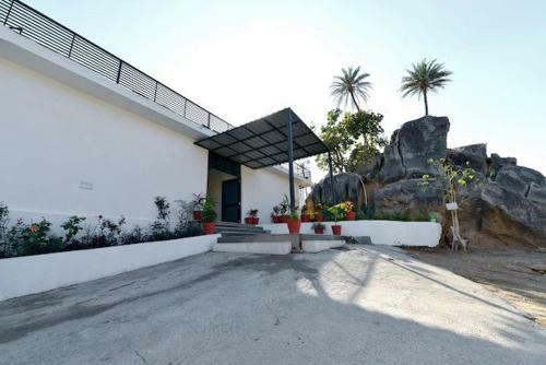 Hotel Kaka Inn