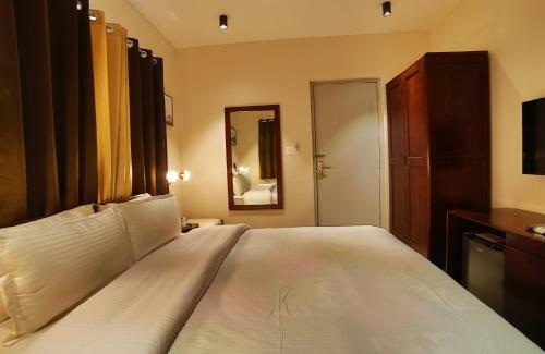 Hotel Marigold Mount Abu With Swimming Pool