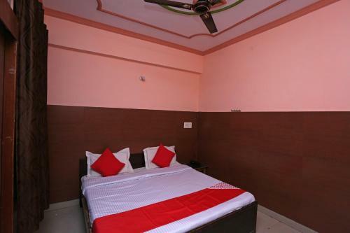 Oyo 35450 Bombay Central Hotel