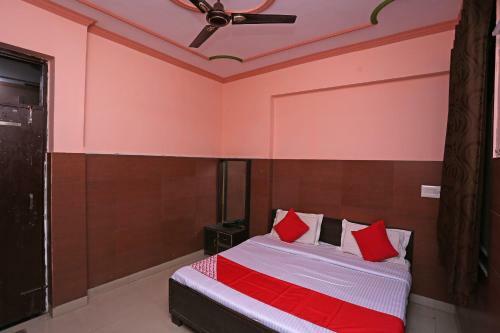 Oyo 35450 Bombay Central Hotel