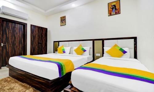 Hotel Oyo 42691 Rhythm Residency