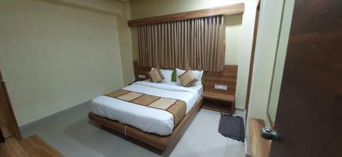 Hotel Maple View