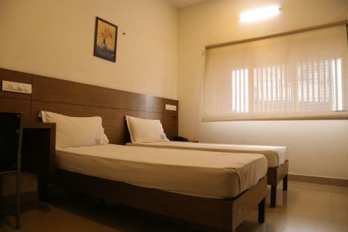 Hotel Kodavath Regency