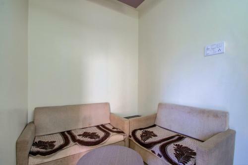 Oyo 24838 Hotel Neelam