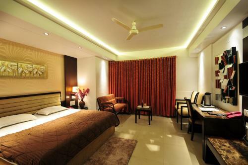 Hotel Surabhi Regency
