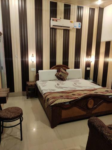 Hotel Golden Woods