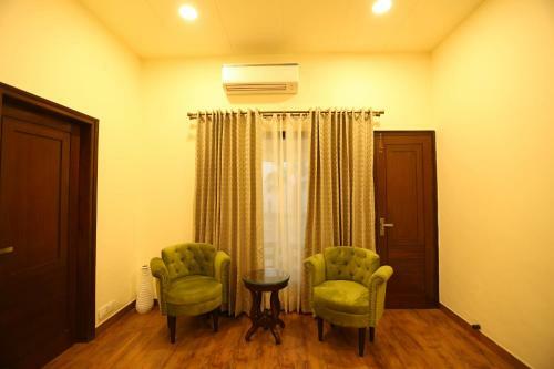 Hotel Housewood Villas