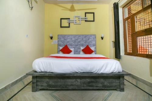 Hotel Oyo 65136 Meerut Inn