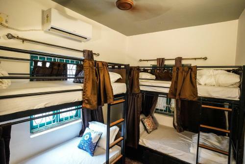U.r.d.ki Hostel