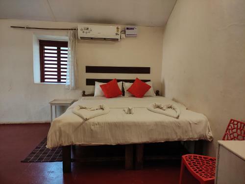Hotel Dhuni Resorts Anjuna Goa