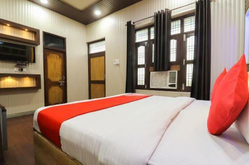 Oyo 29858 Hotel Arvind Palace