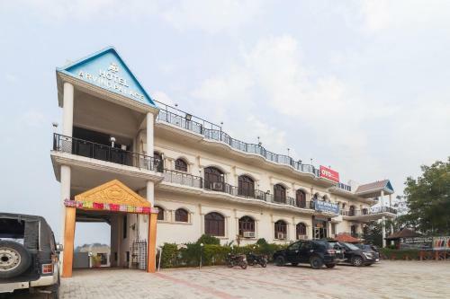 Oyo 29858 Hotel Arvind Palace