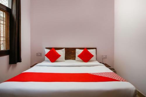 Oyo 70819 Hotel Royal King