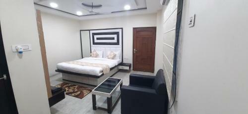 Hotel Jhari Palace