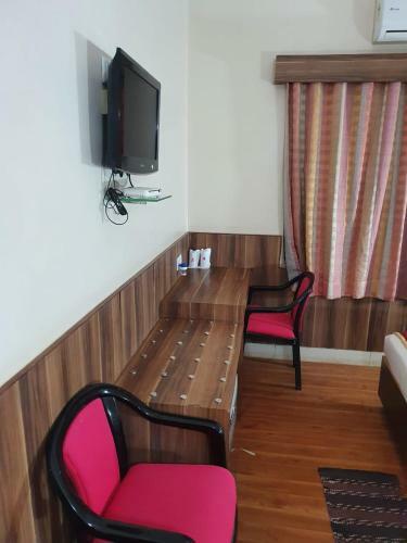 Hotel Badami Court