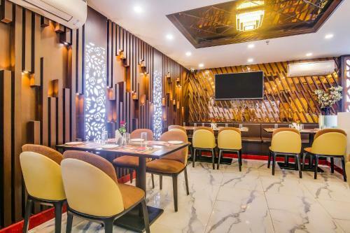 Fabhotel Rayna Inn Park Circus