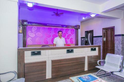 Hotel Oyo 26817 Gks Residency