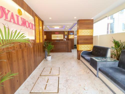 Hotel Oyo 36197 Royal Wood