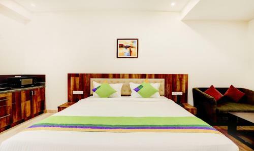 Treebo Trend Emora Hotel And Suites Brookfield