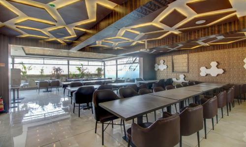 Treebo Trend Hotel Sampradaya Bistro