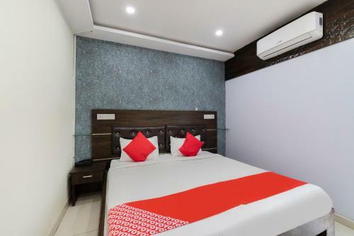 Hotel Oyo 72276 Sai Comforts