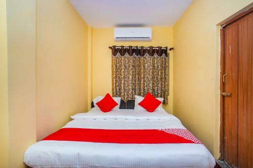 Oyo 23032 Hotel Mayur Paradise