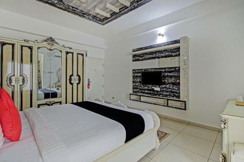 Hotel Capital O 76397 The Premium