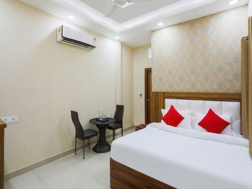 Capital O 79387 Hotel City Star And Restro