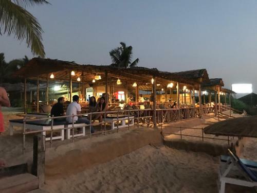 Hotel Blue Corner Beach Huts & Restaurant