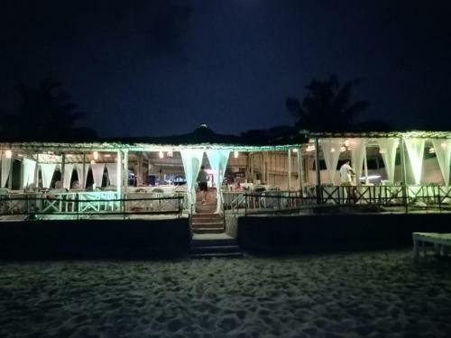 Hotel Blue Corner Beach Huts & Restaurant