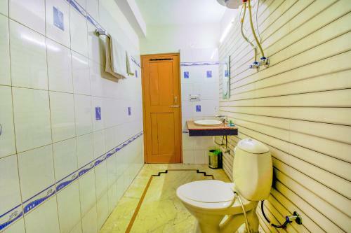 Fabhotel Misty Hills Nehru Kund