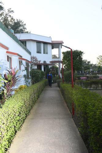 Hotel Corbett Holiday Forest Resort
