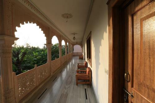 Hotel Sunbird