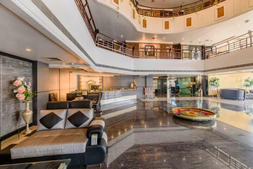 Dhillon Hotels
