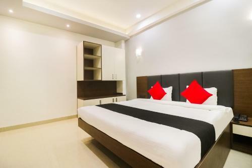 Hotel Capital O 28650 Nikhil Regency