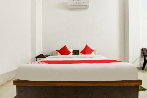 Oyo 68974 Hotel Pratap Plaza