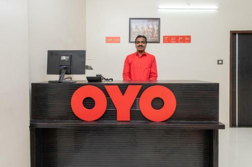 Hotel Oyo 29233 Om Gulmohar Avenue
