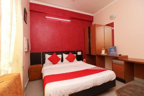 Oyo 27866 Hotel Gud Stay