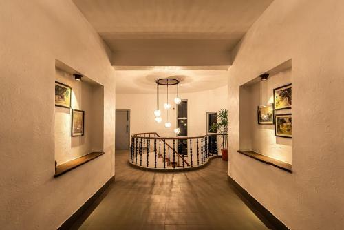 Hotel Shambhala