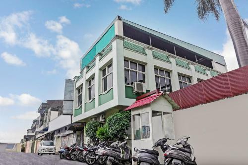 Oyo 48853 Hotel Sunshine
