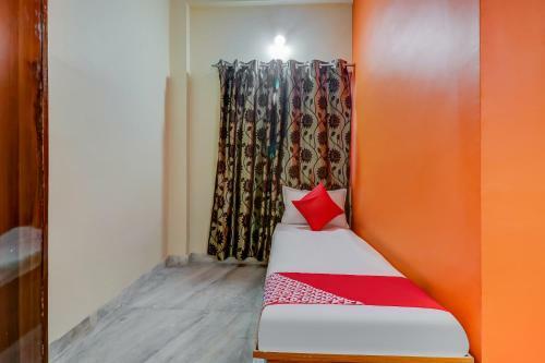 Oyo 70573 S K Hotel