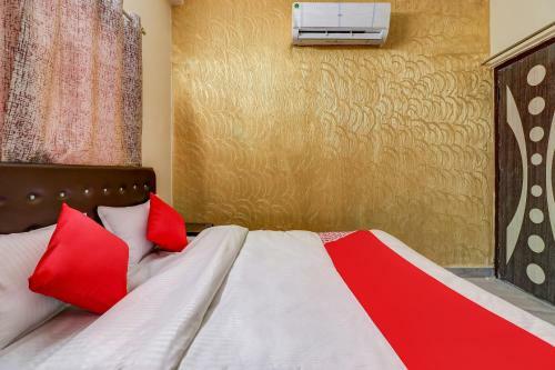 Oyo 70573 S K Hotel